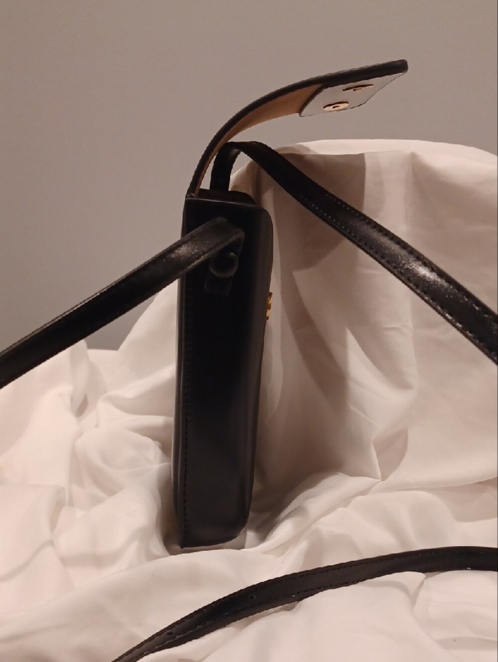 Classic Black Crossbody Phone Bag - Unbranded - Picture 4 of 6